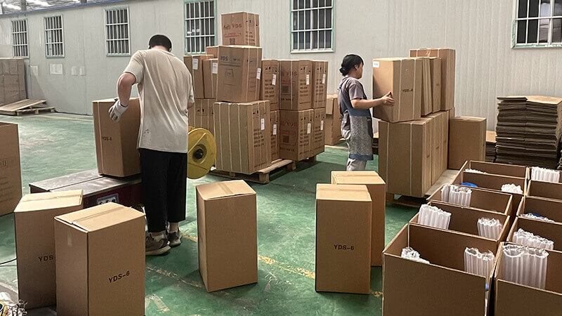 國(guó)內(nèi)發(fā)貨液氮罐打包中，即將發(fā)走